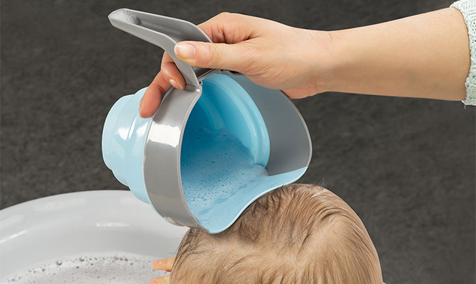 Schützt Augen vor Wasser und Shampoo
