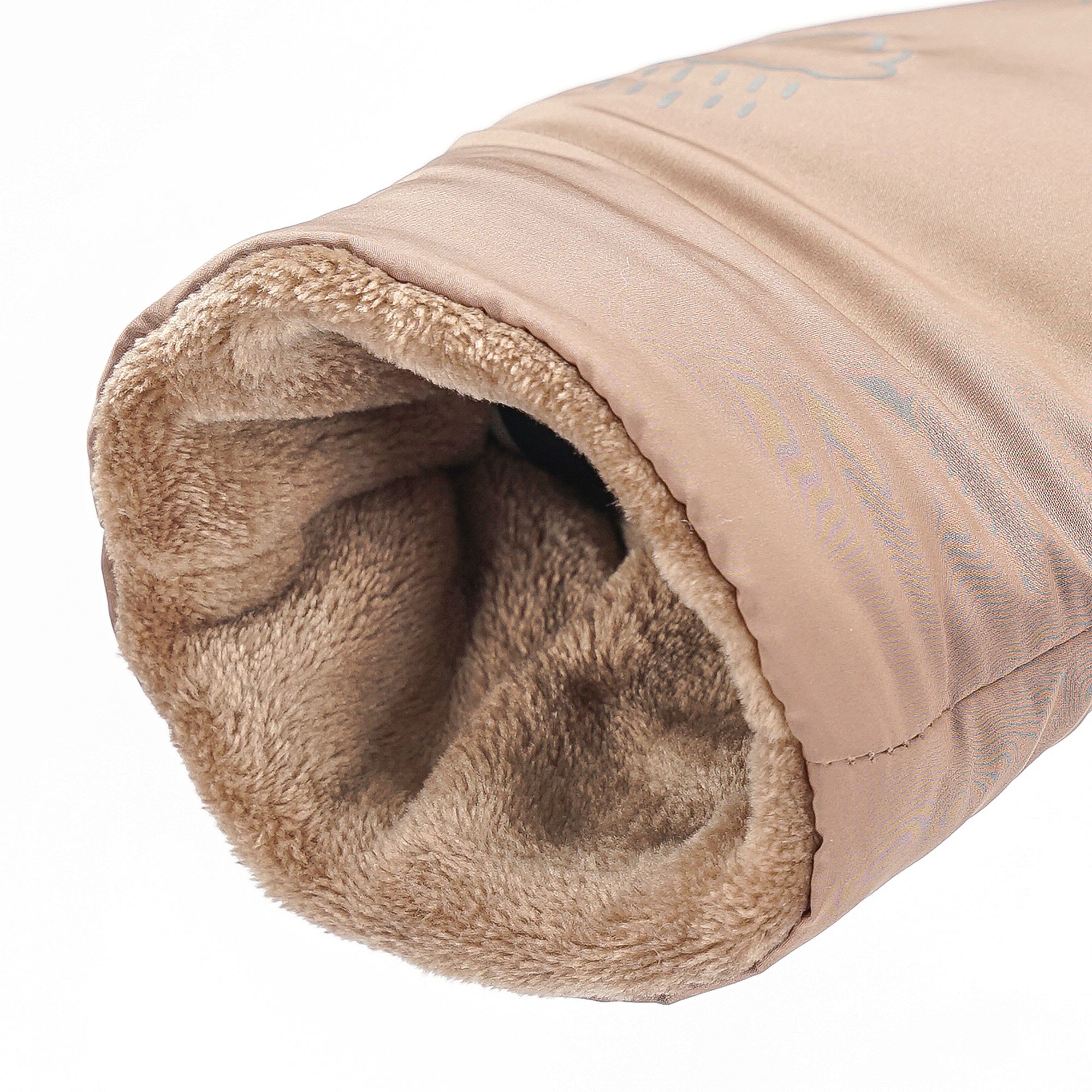 Nahaufnahme der Lenkerstulpen samt Inlay.