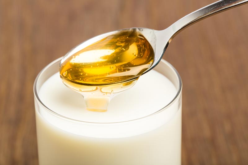 Heiße Milch