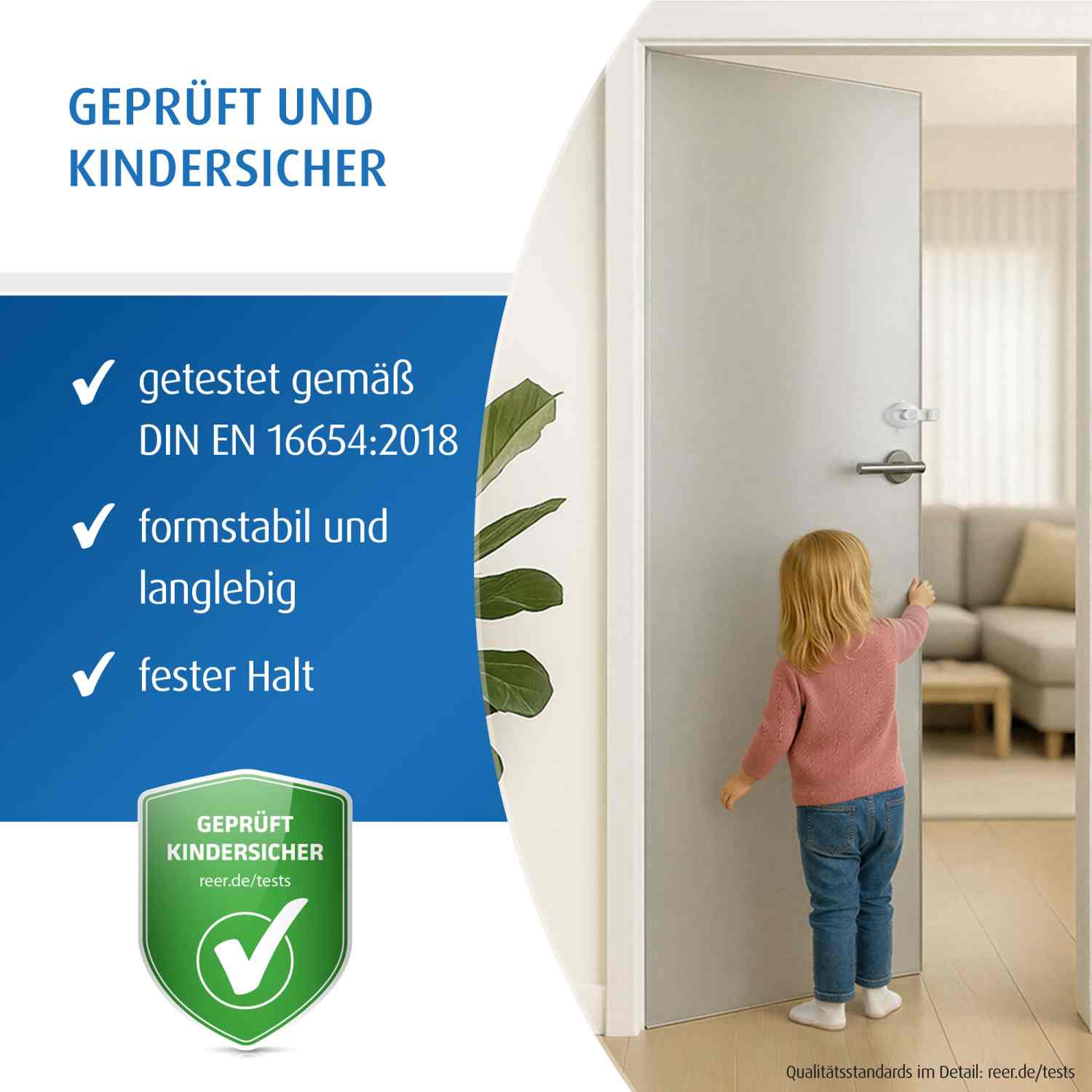 Kleines Mädchen schließt geschützte Tür.